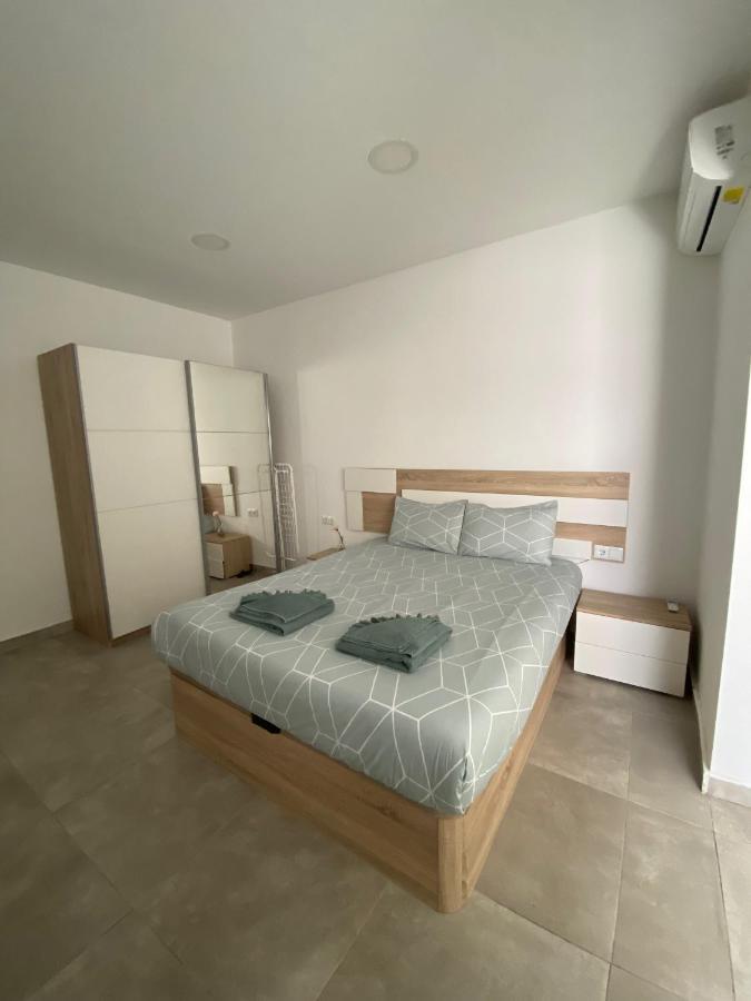 Centre Apartment Near Plaza De Toros อาลิกันเต ภายนอก รูปภาพ