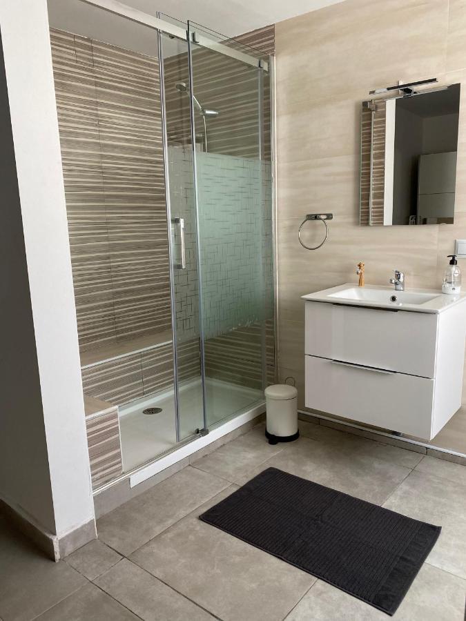 Centre Apartment Near Plaza De Toros อาลิกันเต ภายนอก รูปภาพ
