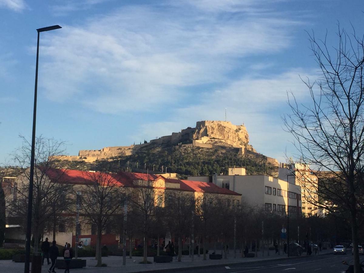 Centre Apartment Near Plaza De Toros อาลิกันเต ภายนอก รูปภาพ